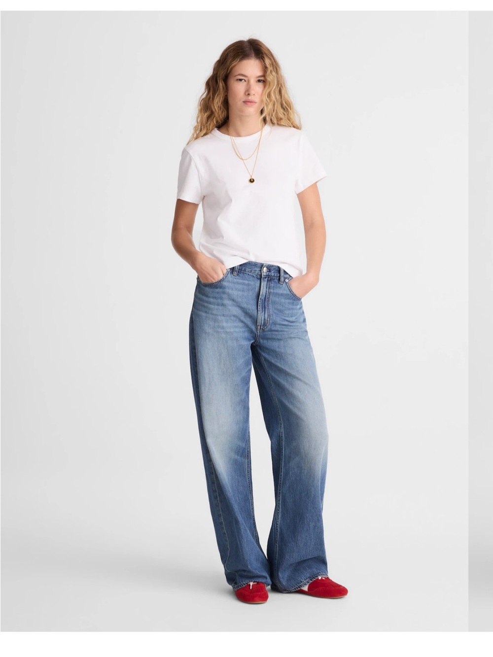 Madewell women low slung baggy Blue Straight-Leg Denim Jeans size 32.